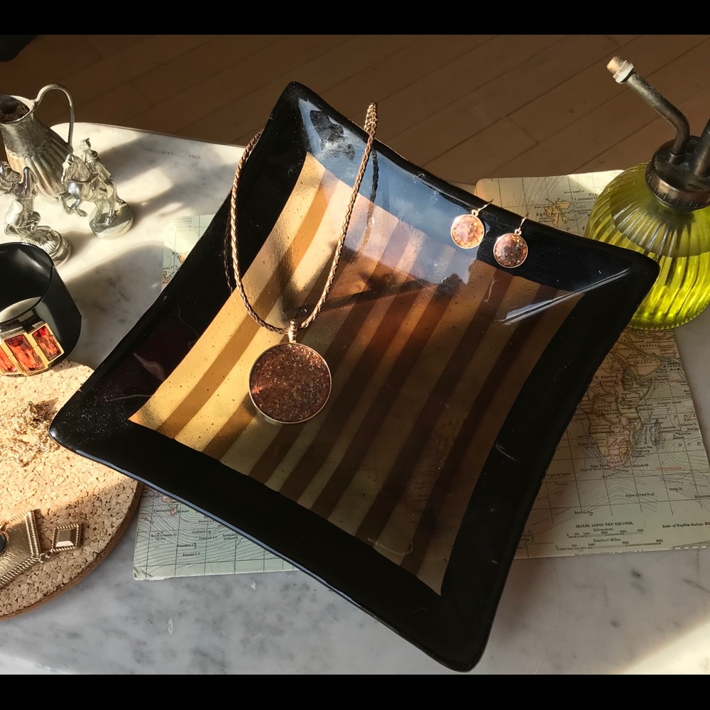 Metallic copper trio necklace + earrings + cuff - Picture 7 of 8
